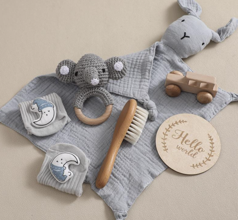 Newborn Baby 6 Piece Giftbox - Bunny Grey (1)