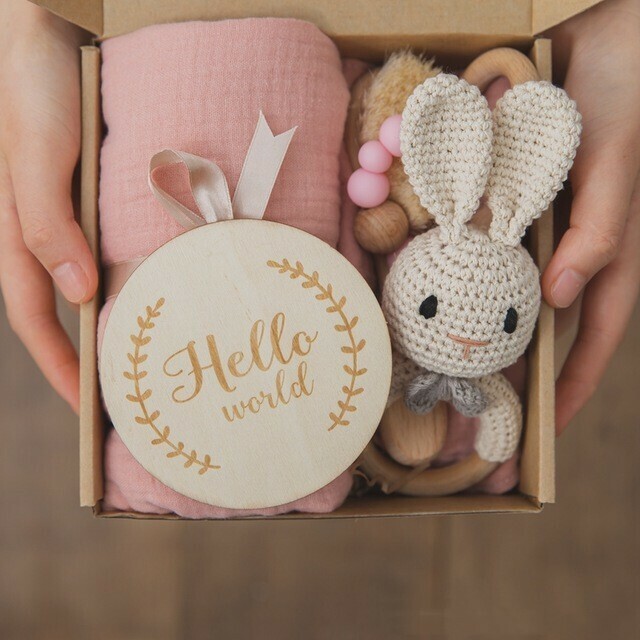 Newborn Baby 5 Piece Giftbox - Pink Rabbit (2)