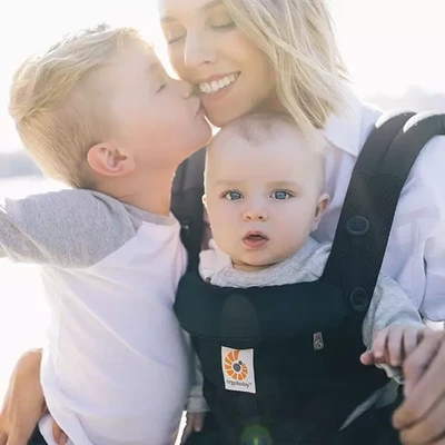 Ergobaby-Omni-360-Cool-Air-Mesh-Baby-Carrier-Onyx-Black-3_600x.webp
