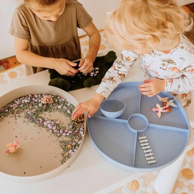 tray-play-jellystone-designs-lifestyle-image_5_.jpg