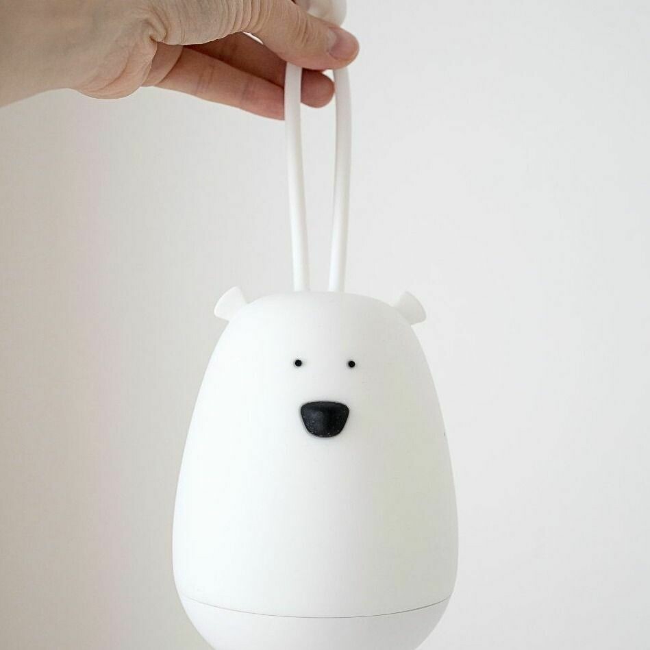 bear-hanger-night-lamp_2_-_web.jpeg